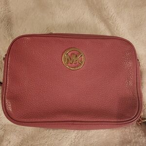 Michael Kors pink crossbody purse